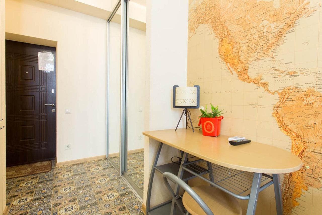 Апартаменты New Studio In The Center - Korolenka Str. 25/62 Харьков Экстерьер фото